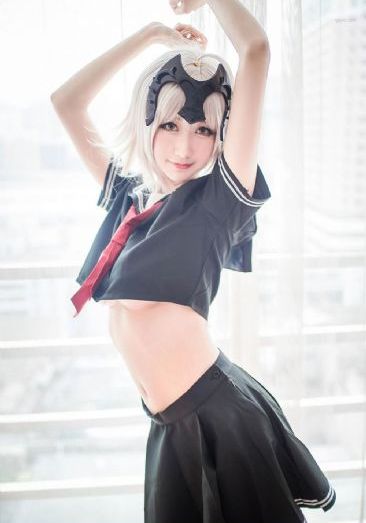 虐肉高h各种花式玩具震动失禁