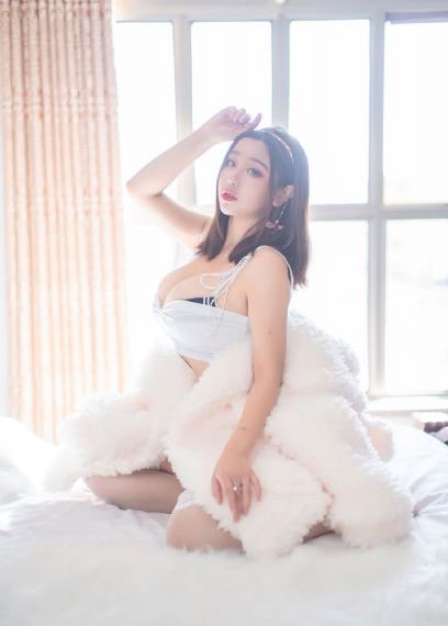 邱淑贞露双乳无删减版