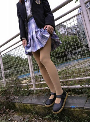 皇帝的肉辣后宫高h